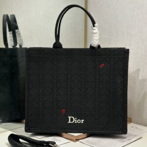 Dior bag for women