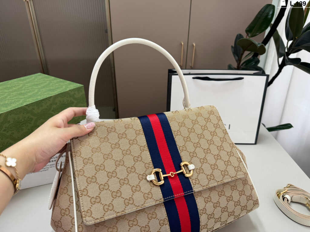 Vintage-Inspired Flap Shoulder Bag with Gold Hardware