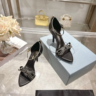 shopzelique.com