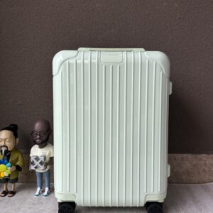 Essential-Style Travel Luggage – Size & Capacity Guide