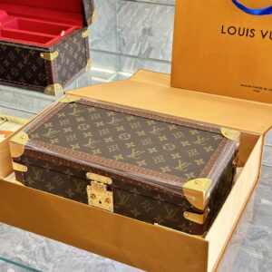 Luxury-Inspired Jewelry Box | Handcrafted Hard Case with Painted Details