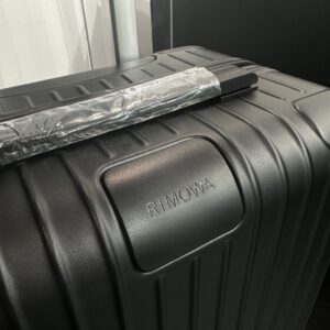 Matte Black 21-Inch Travel Suitcase