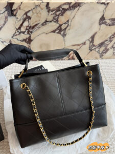 chanel rep black handbag