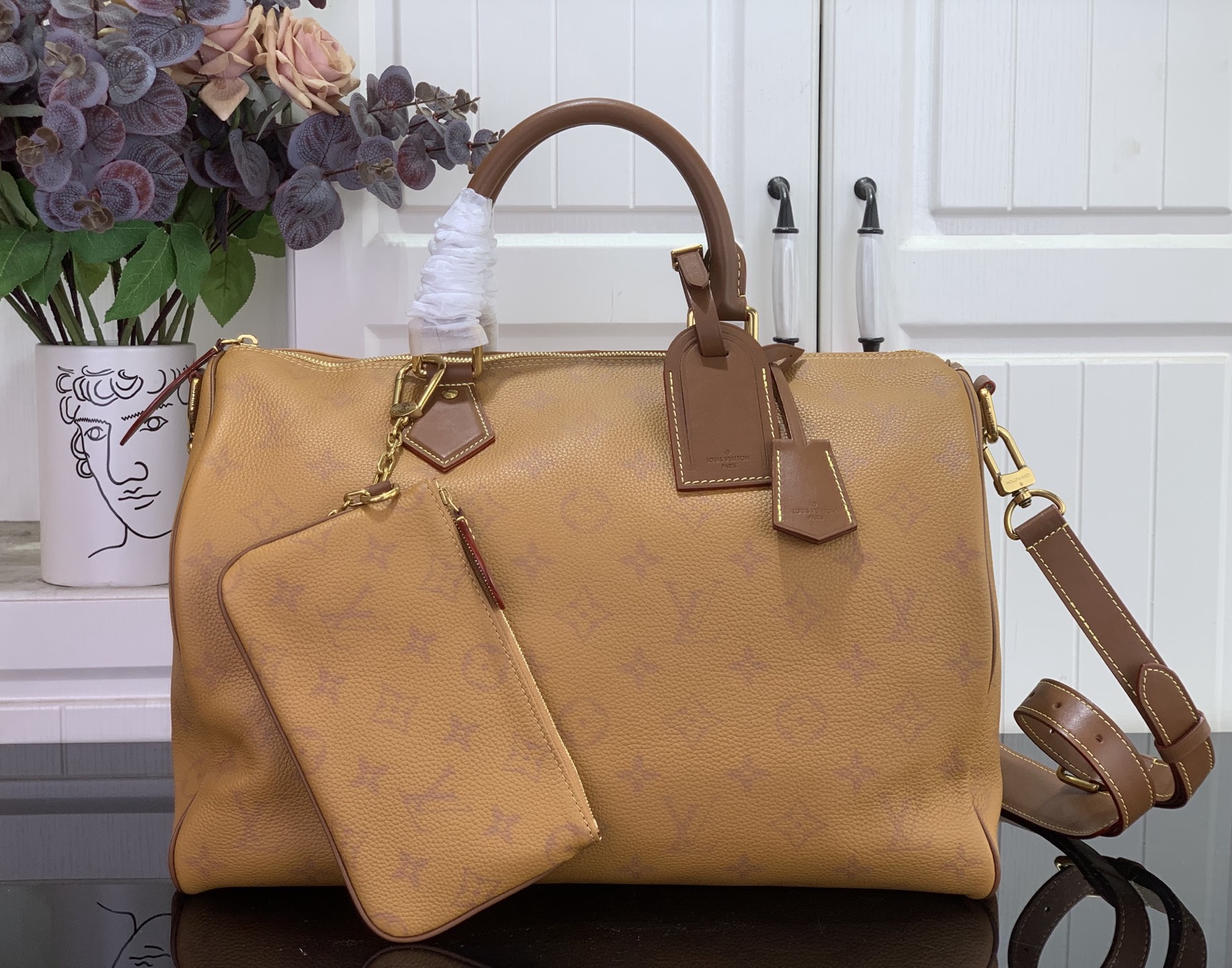 Speedy P9 40 style LV bag