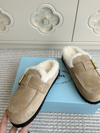 women’s suede mules in USA